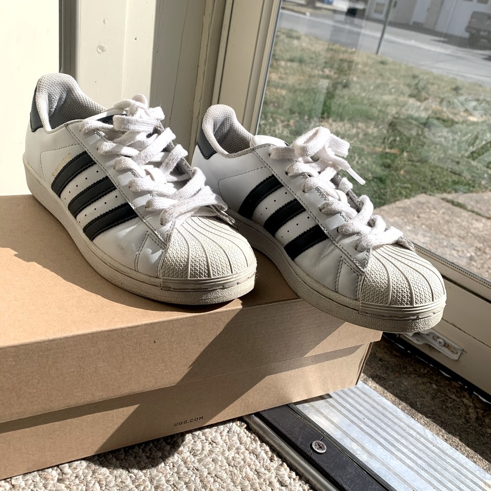 Adidas - Picture 2 of 4